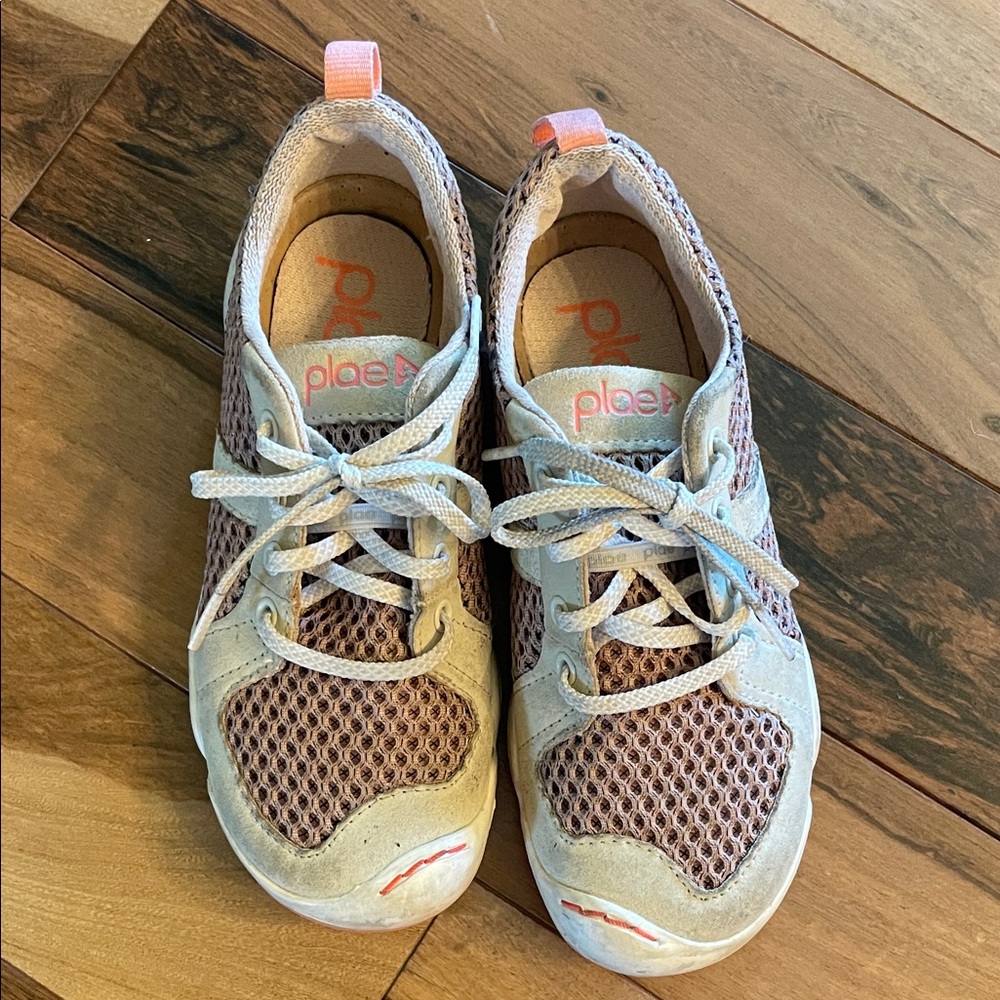 PLAE Kids Sneakers in Cream